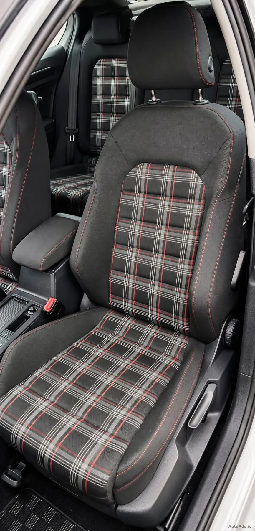 2016 Volkswagen Golf – photo 8