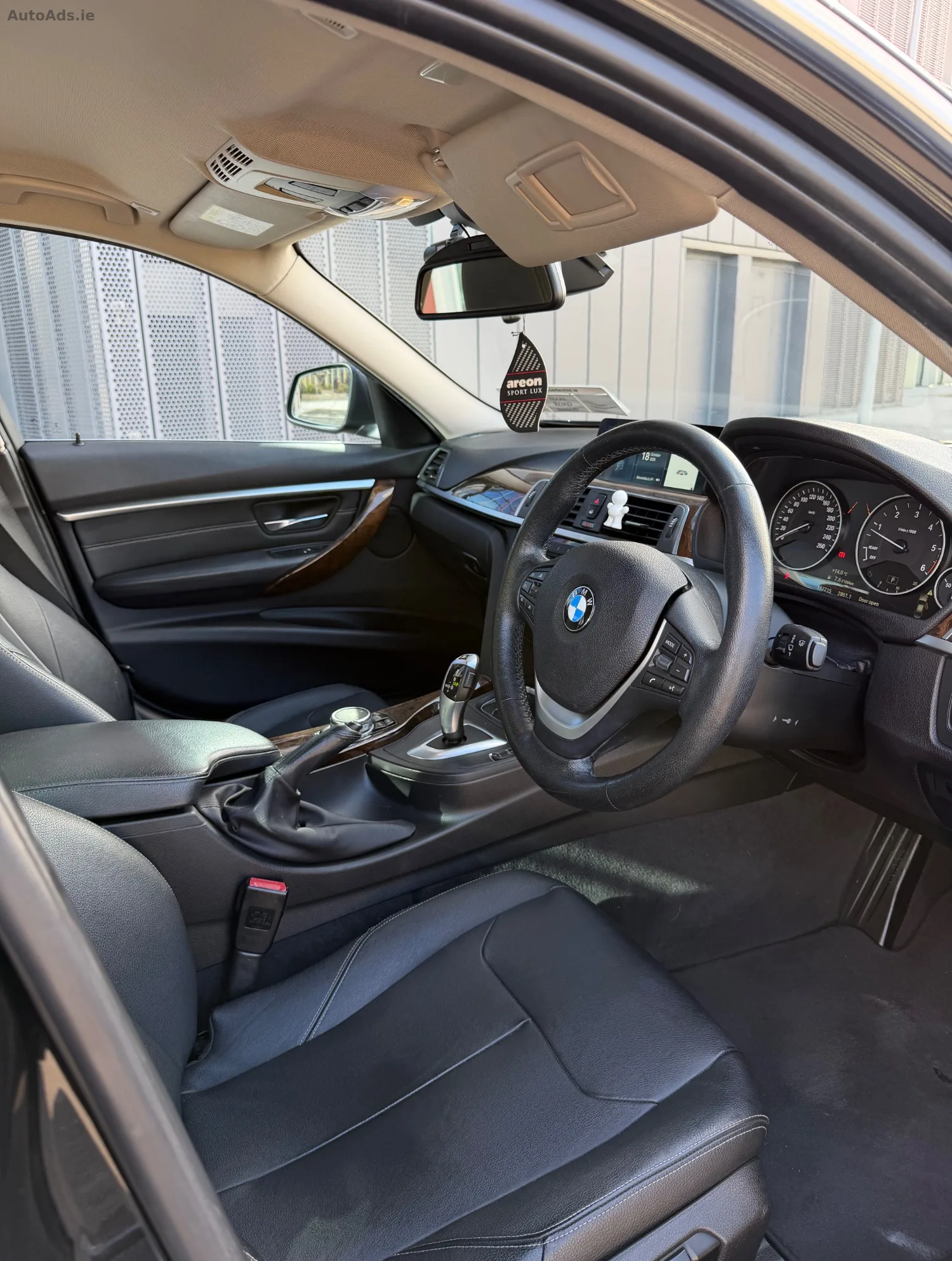 2015 BMW 3 Series – photo 6