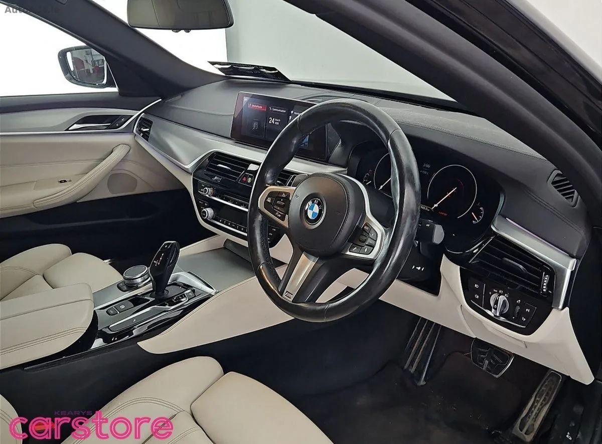 2019 BMW 5-Series – photo 9
