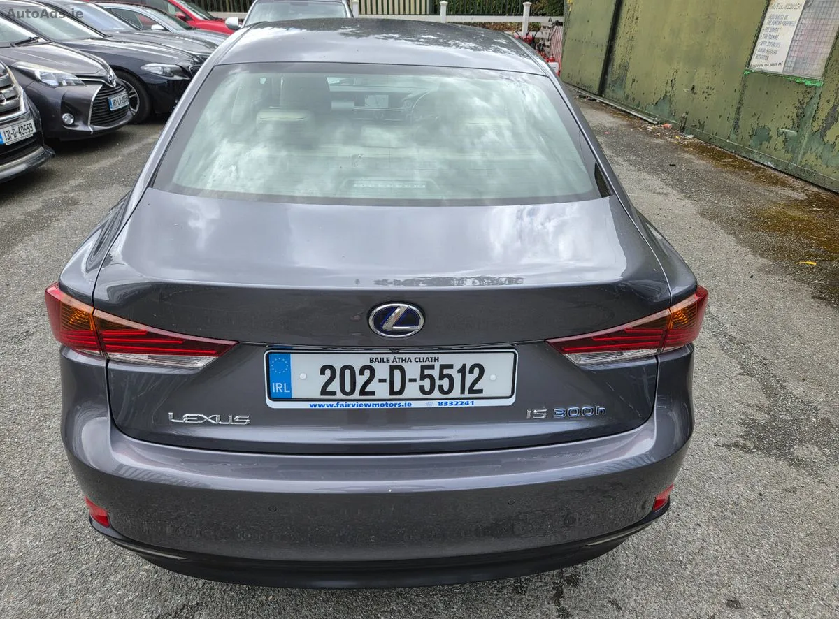 2020 Lexus IS – photo 5