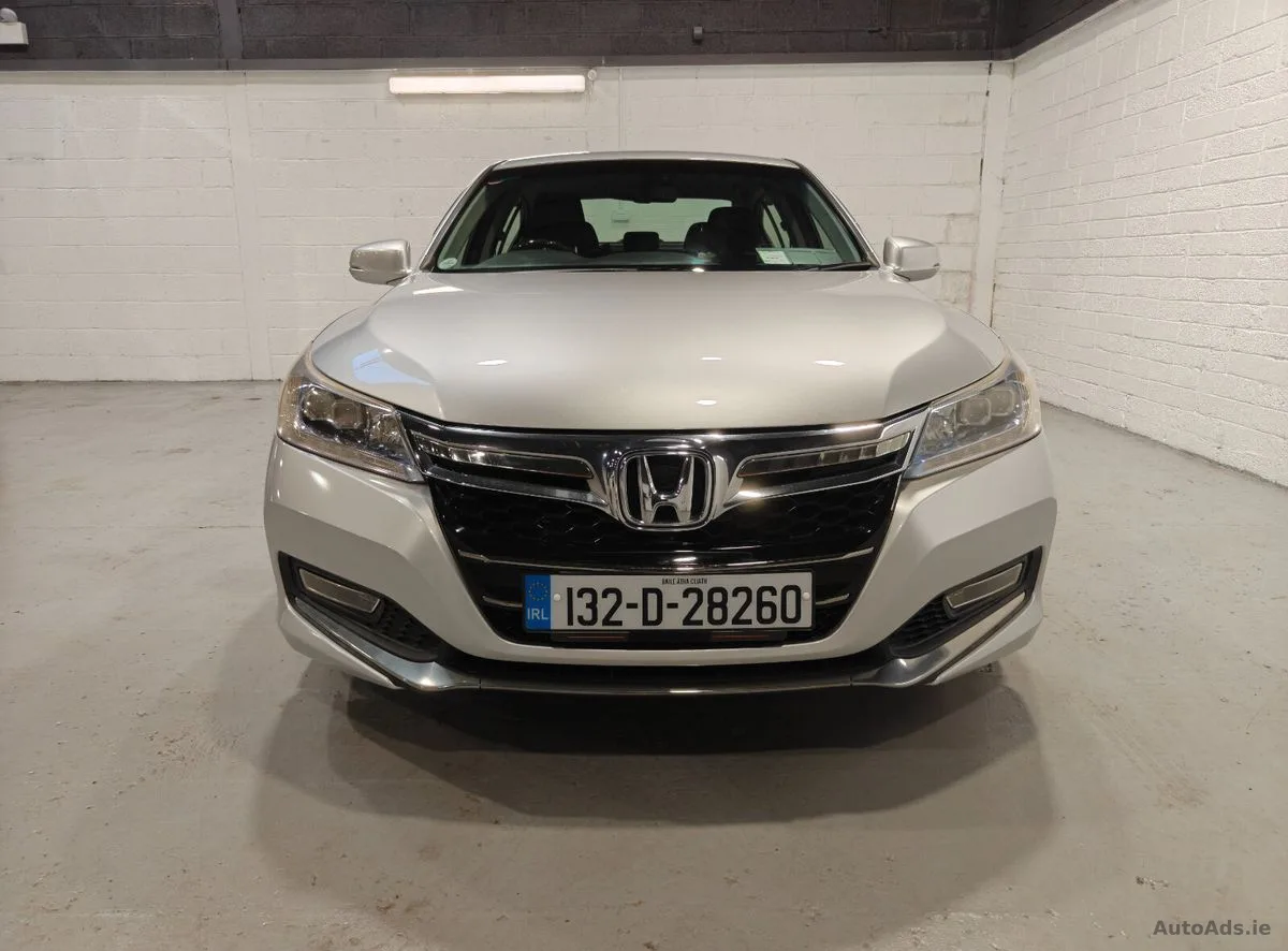 2013 Honda Accord – photo 2