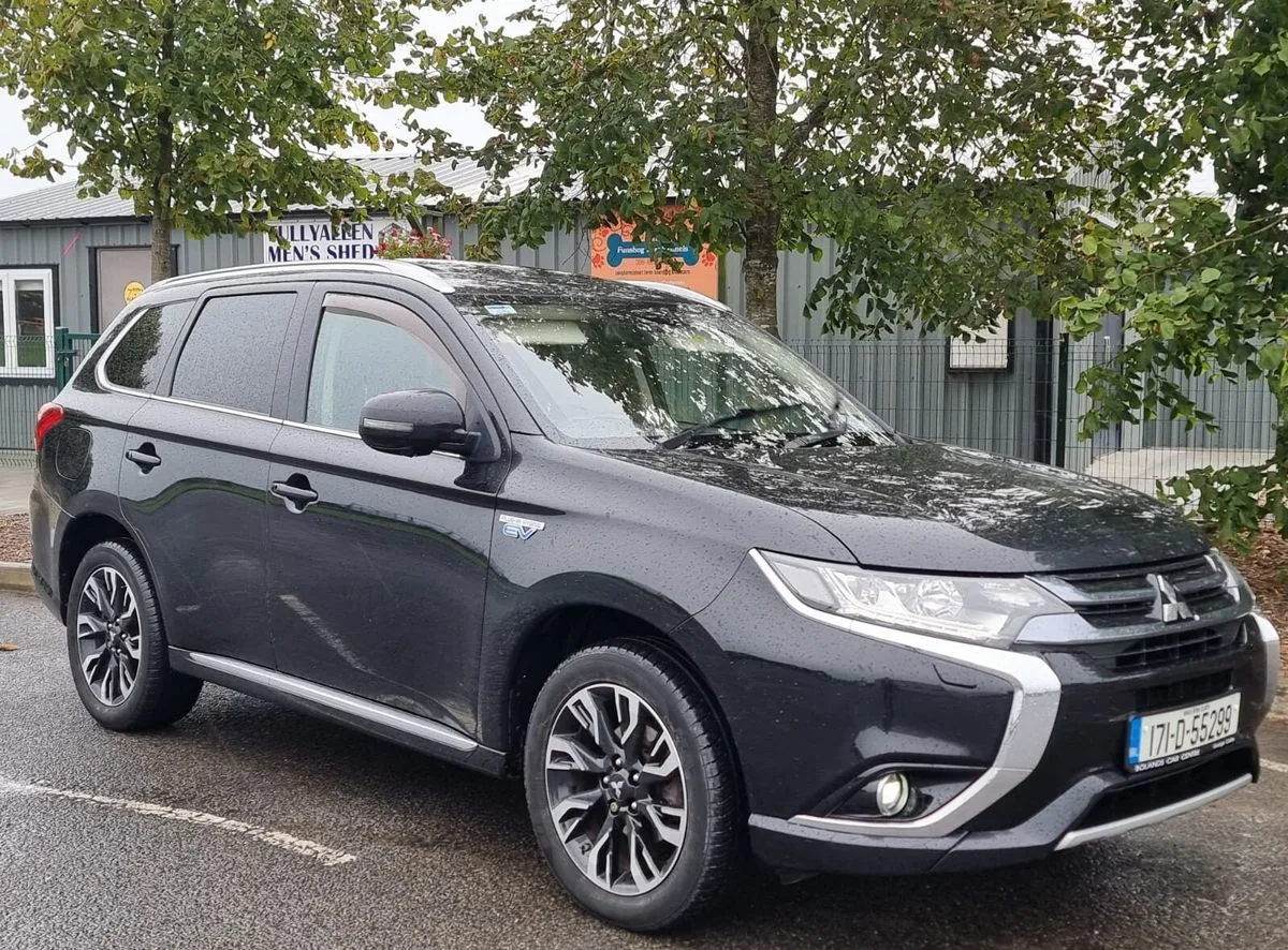 2017 Mitsubishi Outlander – photo 2