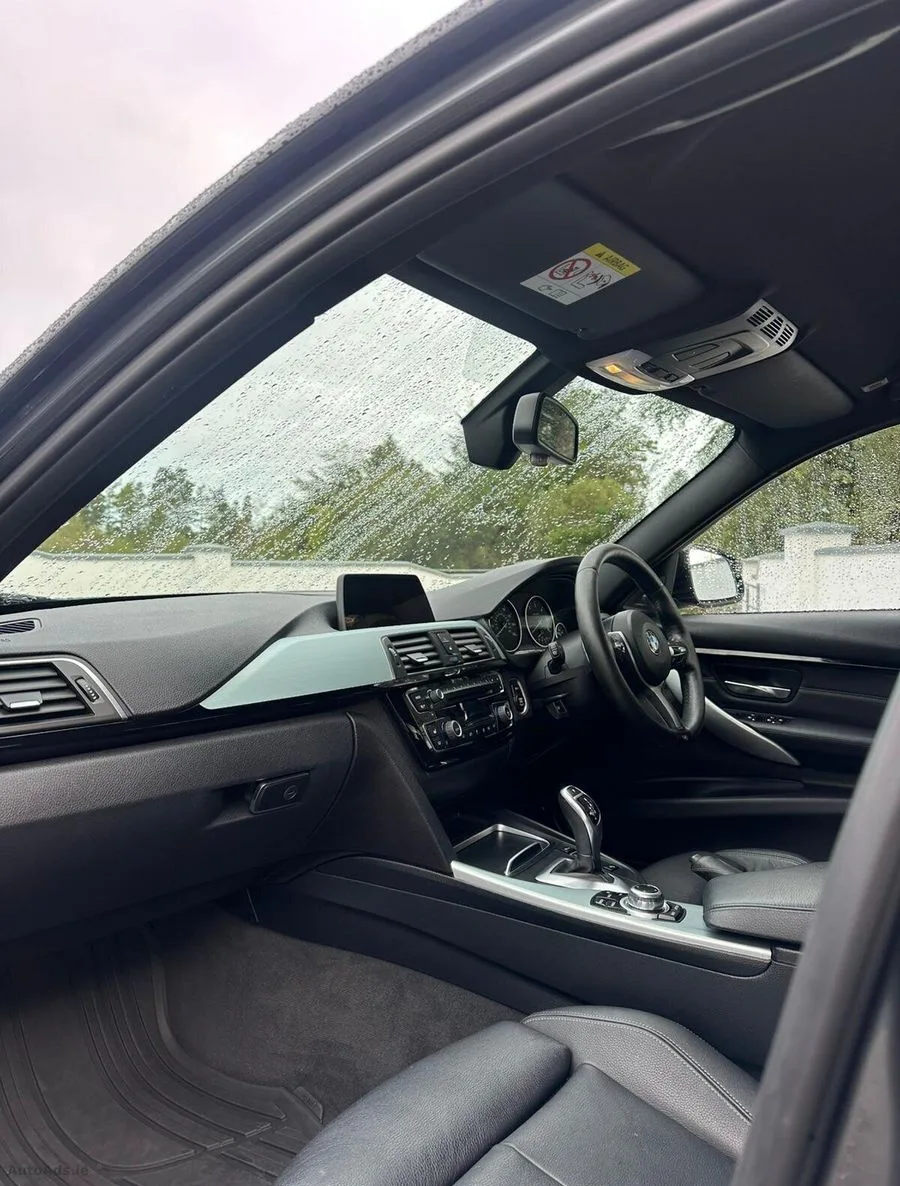 2016 BMW 3-Series – photo 12