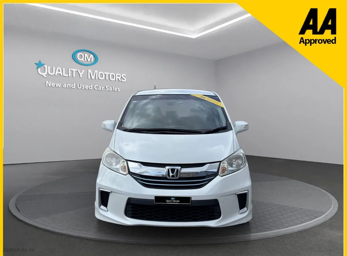 2015 Honda Freed – photo 2