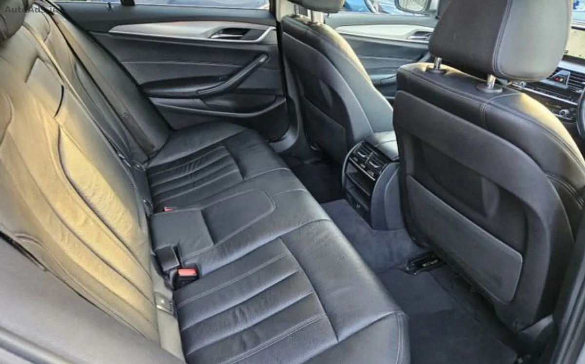 2018 BMW 5-Series – photo 10