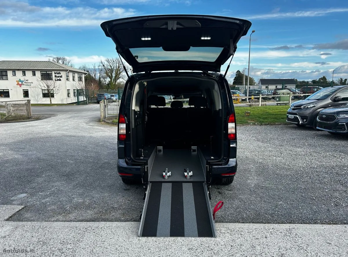 2026 Ford Tourneo Connect – photo 10