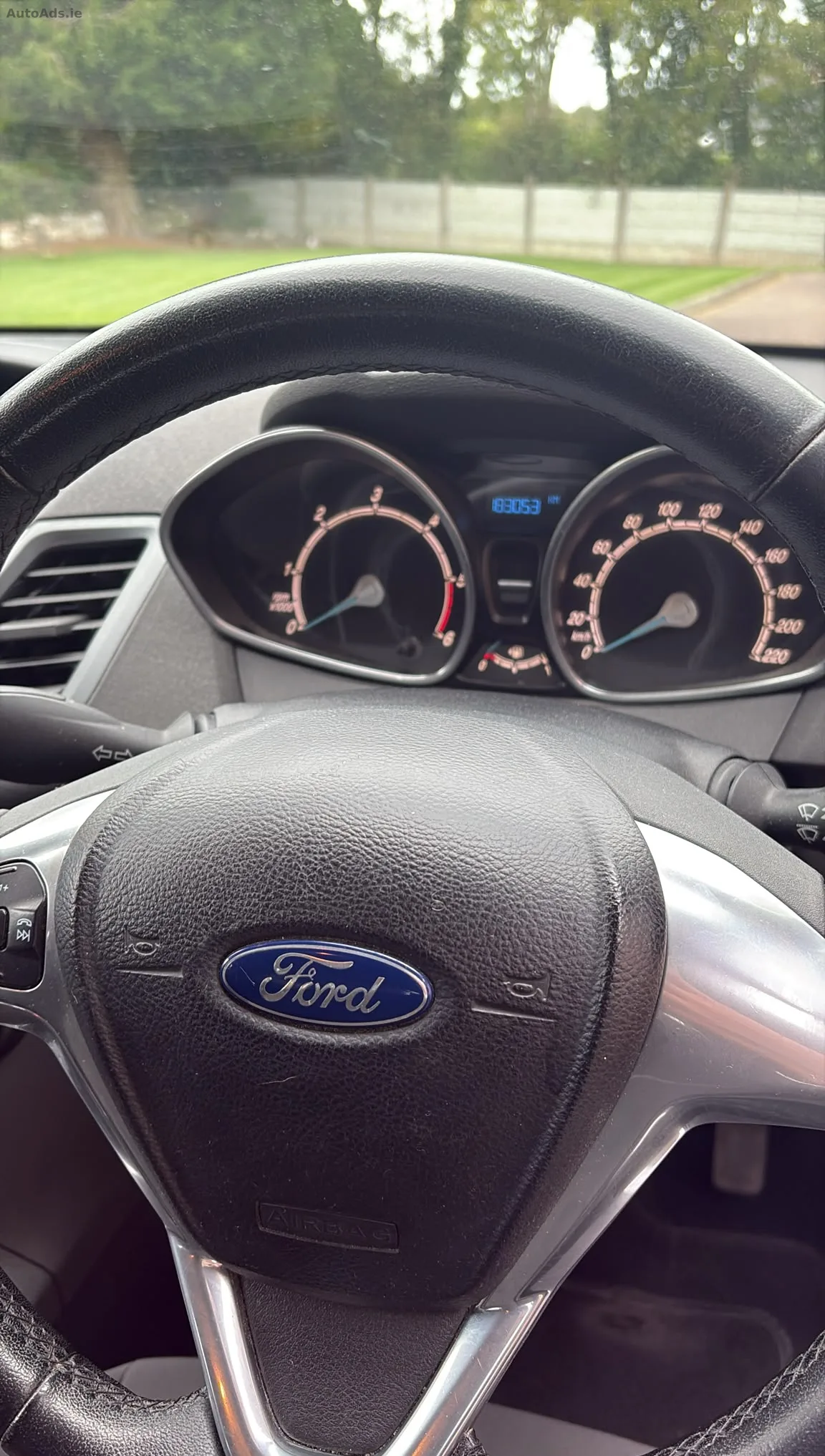 2014 Ford Fiesta – photo 4