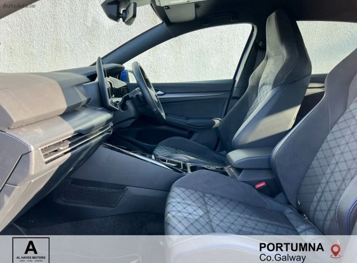 2025 Volkswagen Golf – photo 4