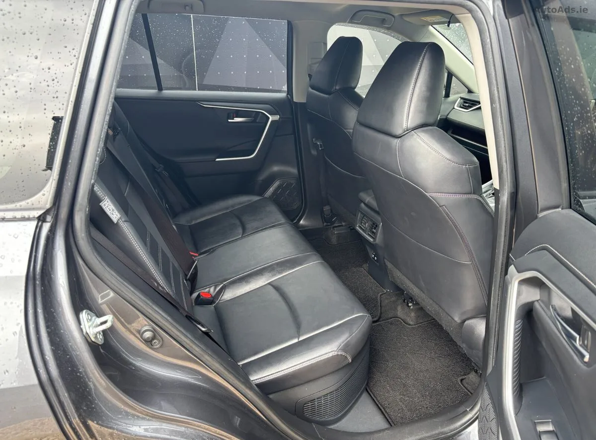 2019 Toyota RAV4 – photo 11