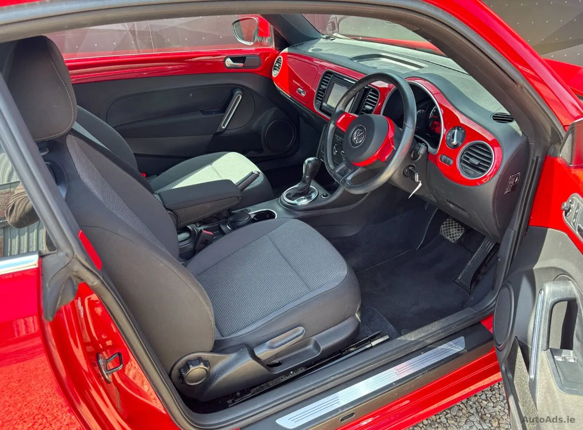 2012 Volkswagen Beetle – photo 10