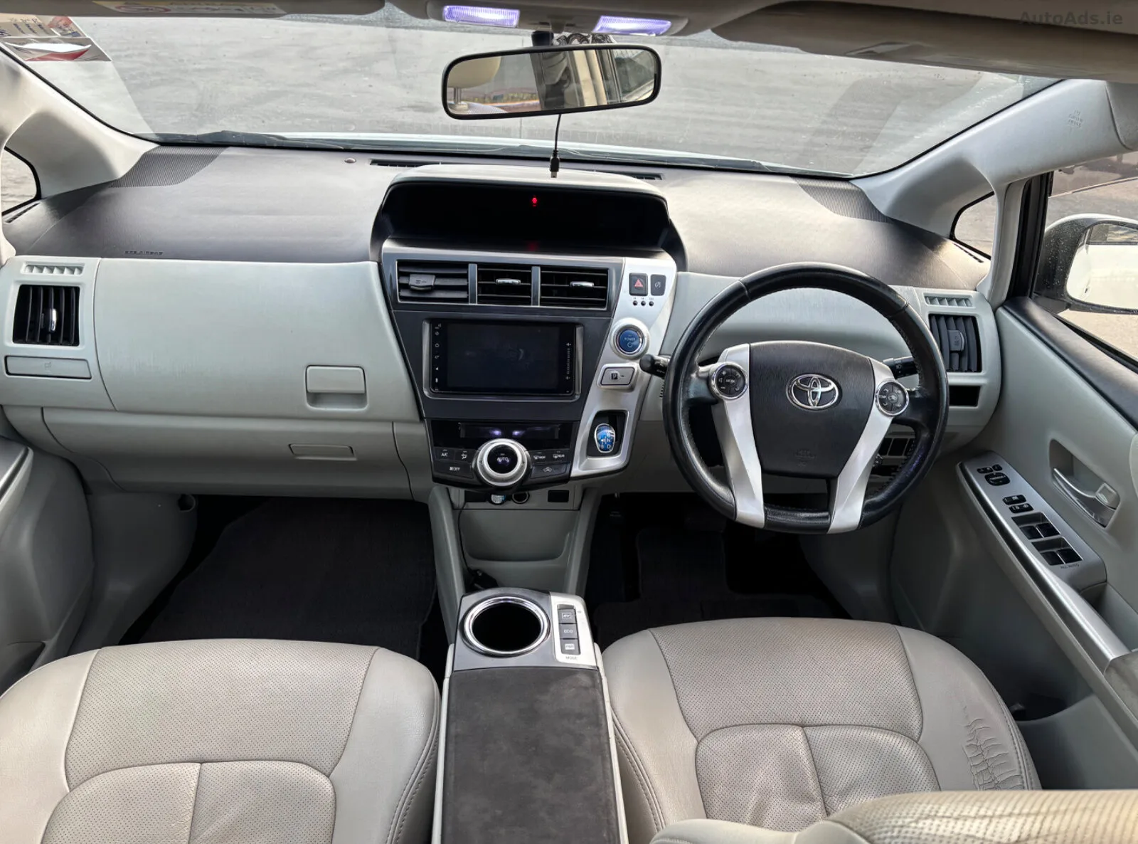 2013 Toyota Prius – photo 9