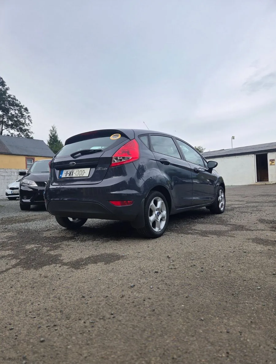 2011 Ford Fiesta – photo 4