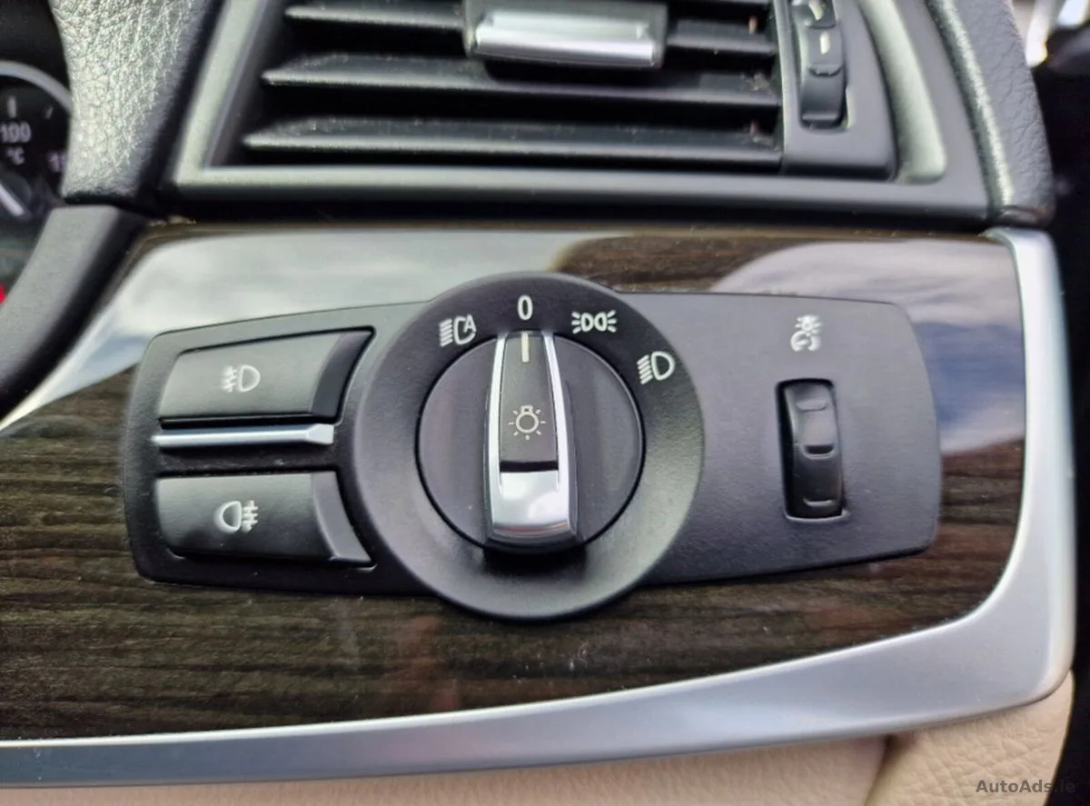 2015 BMW 5-Series – photo 15