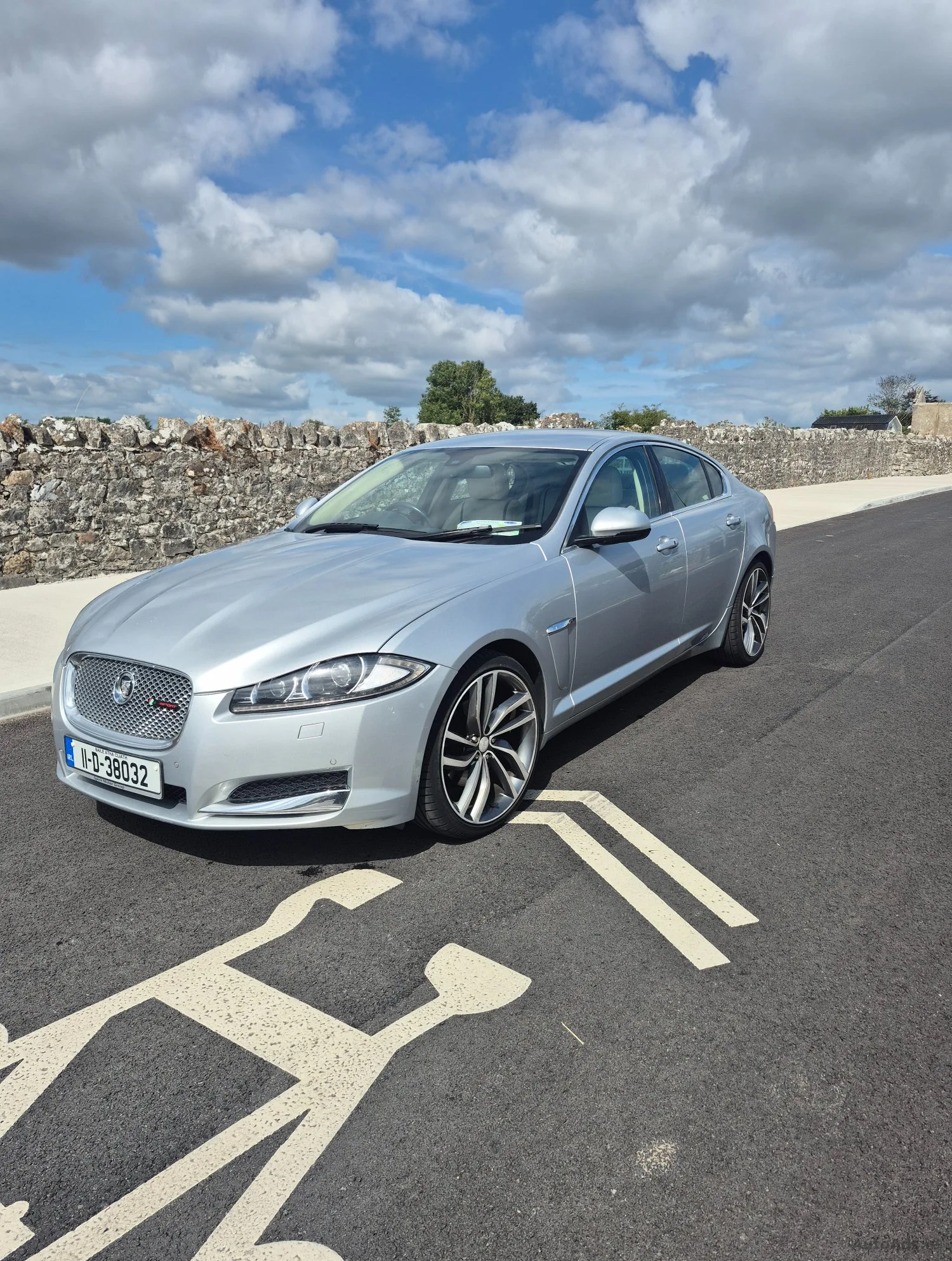 2011 Jaguar XF