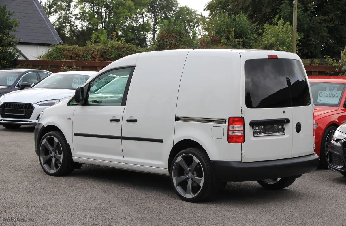 2013 Volkswagen Caddy – photo 11