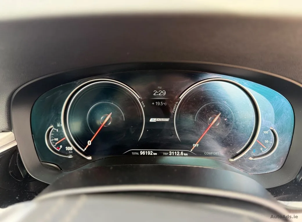 2018 BMW 5 Series – photo 10