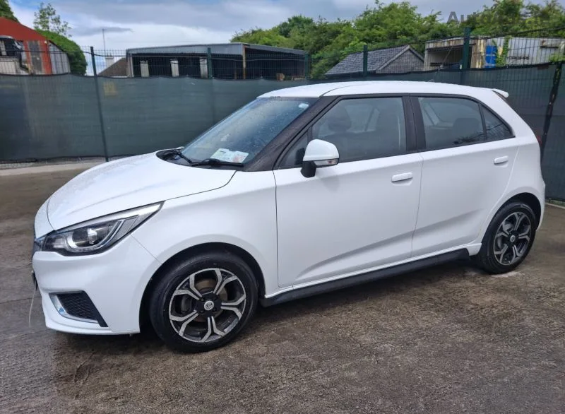 2021 MG 3