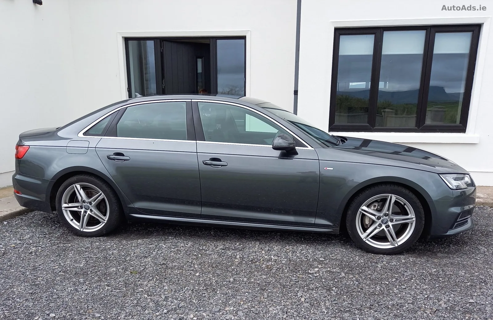 2017 Audi A4 – photo 2