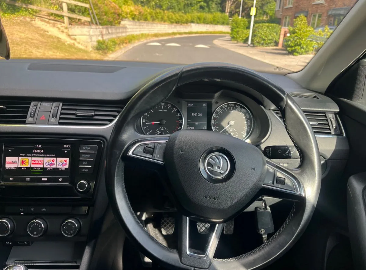 2016 Skoda Octavia – photo 14