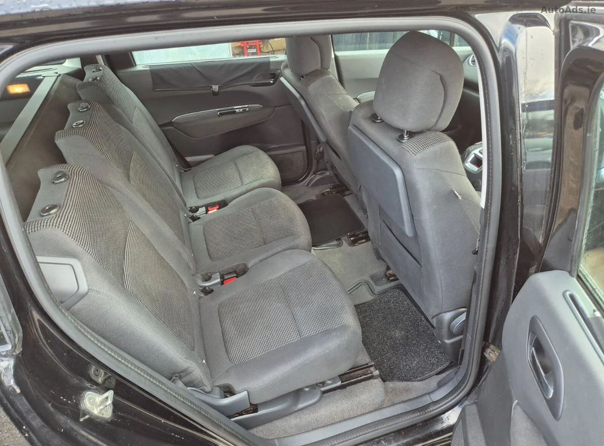 2015 Peugeot 5008 – photo 13