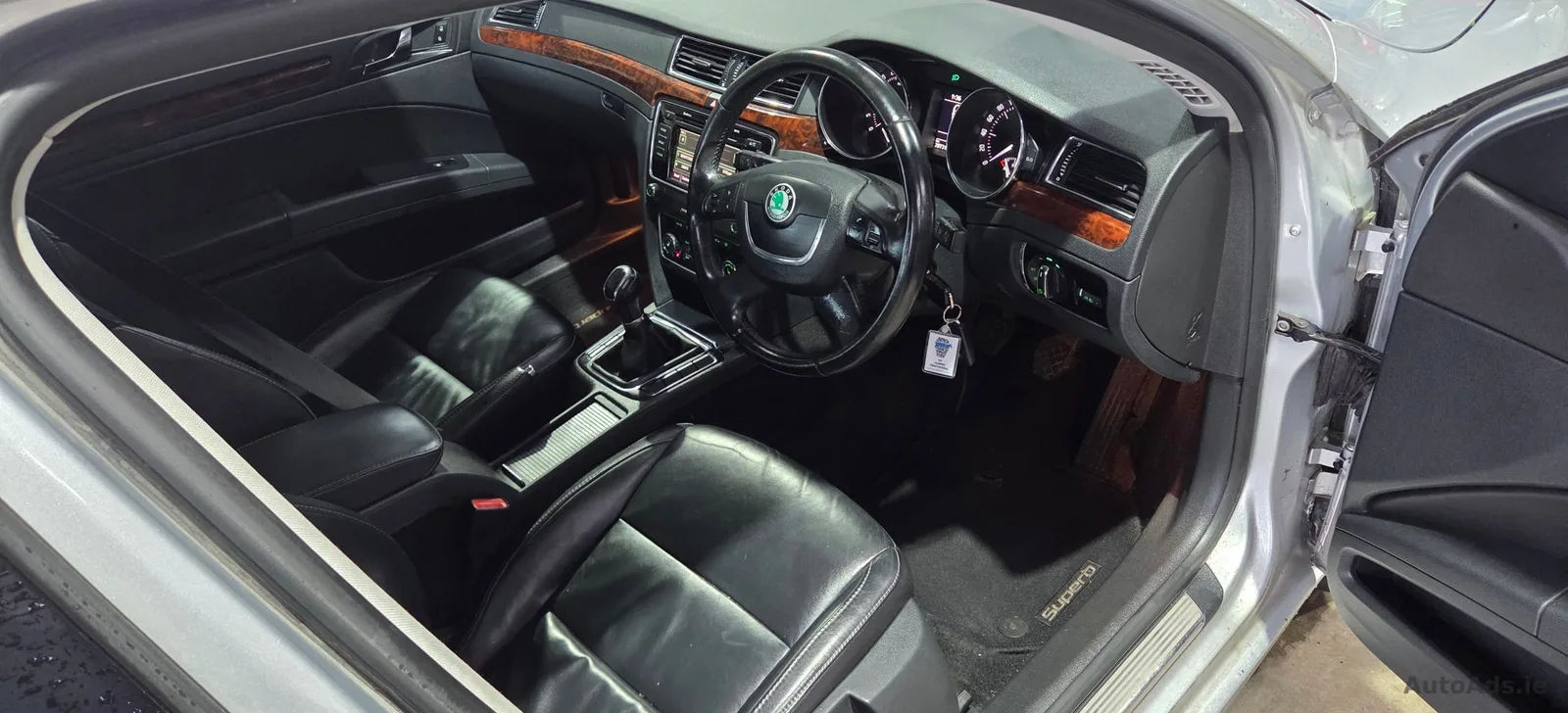 2012 Skoda Superb – photo 5