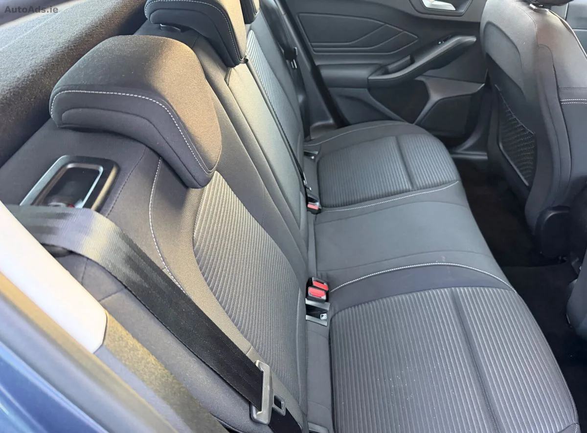 2020 Ford Focus – photo 10
