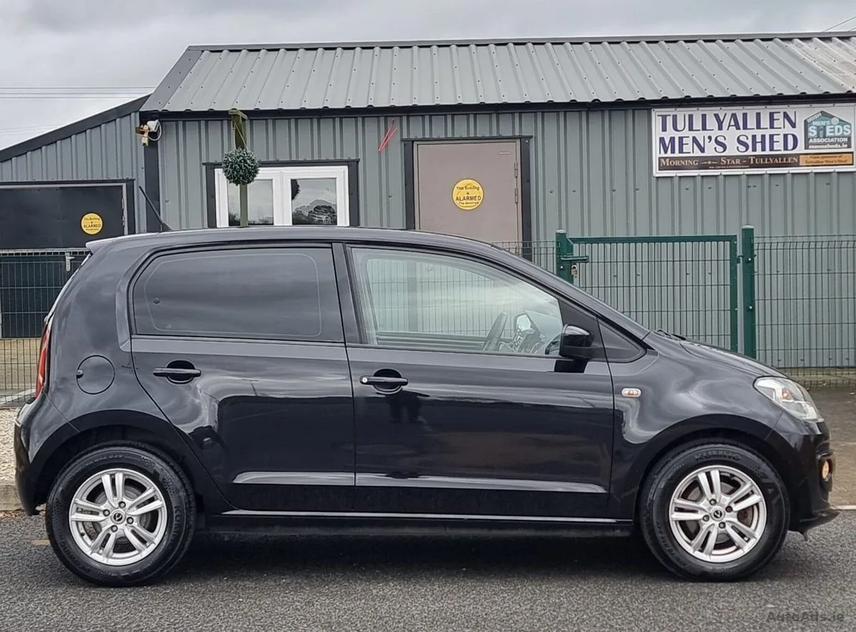 2014 Volkswagen up! – photo 8