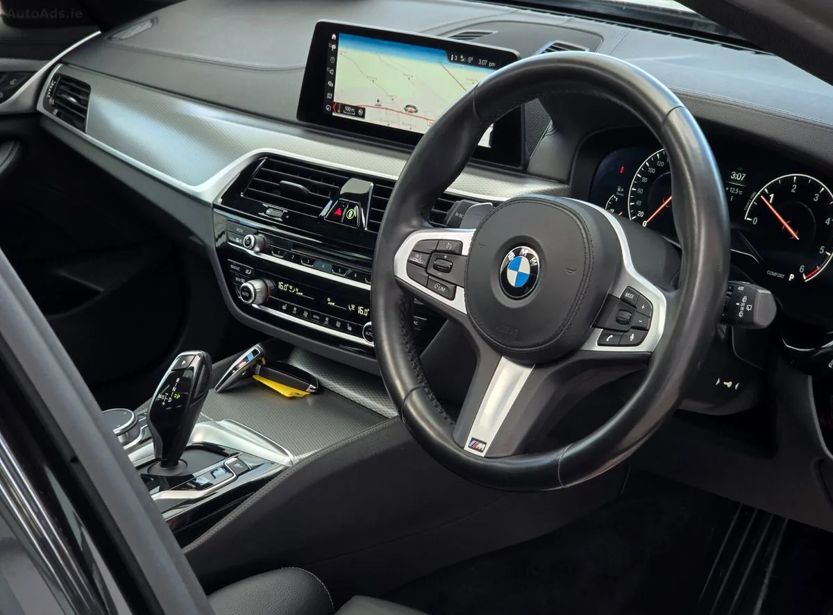 2019 BMW 5-Series – photo 18
