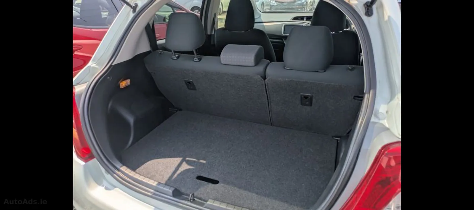 2013 Toyota Vitz – photo 8