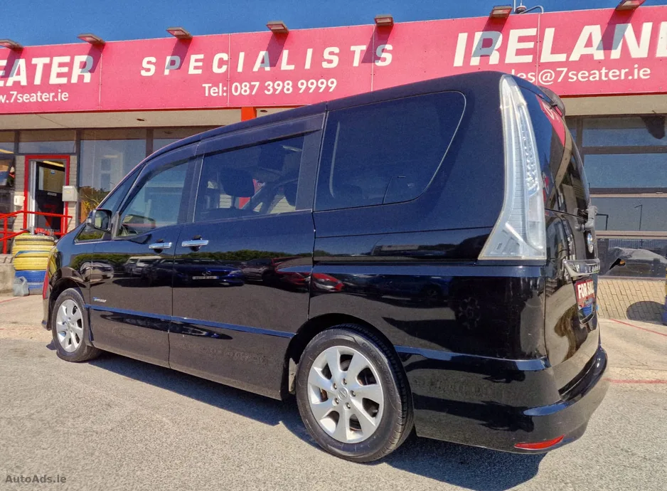 2013 Nissan Serena – photo 4