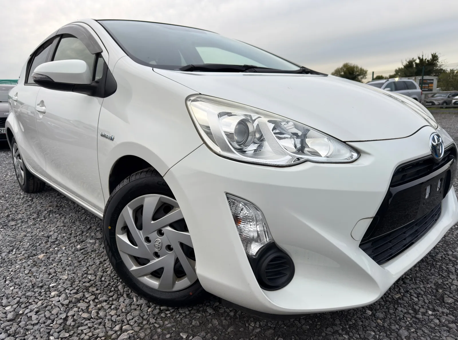 2015 Toyota Aqua – photo 8