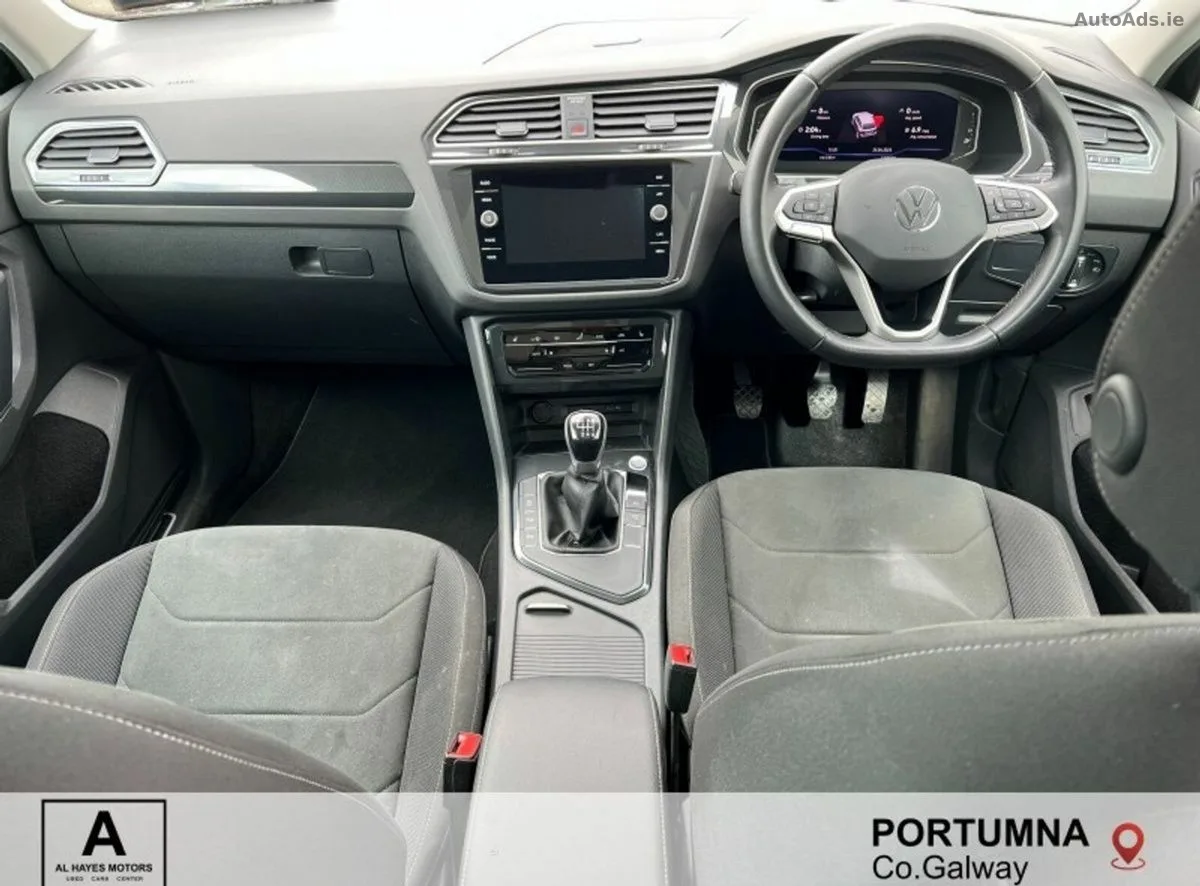 2021 Volkswagen Tiguan – photo 2