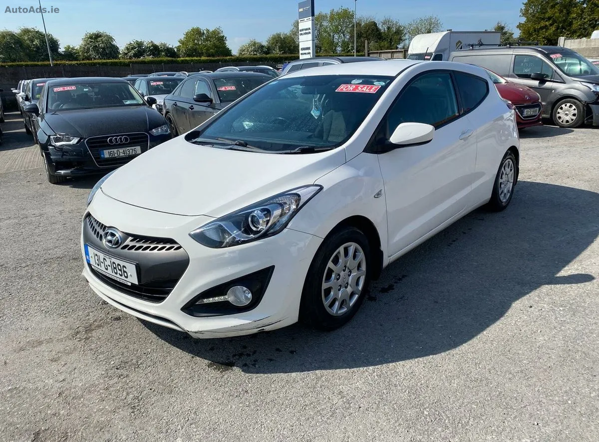 Hyundai i30 van Clearance Sale €2000
