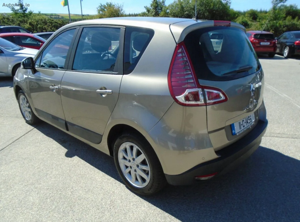 2011 Renault Scenic – photo 2