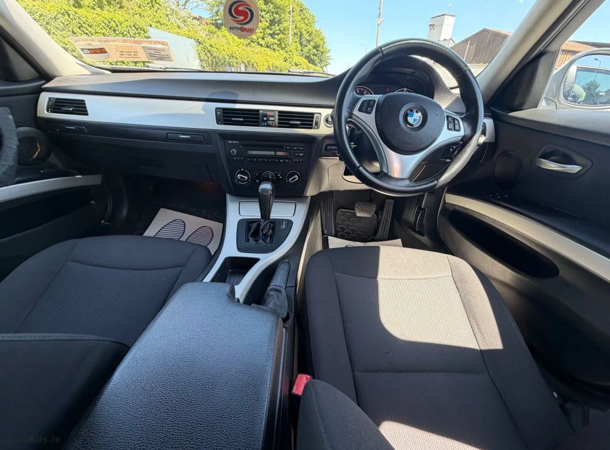 2012 BMW 3-Series – photo 16
