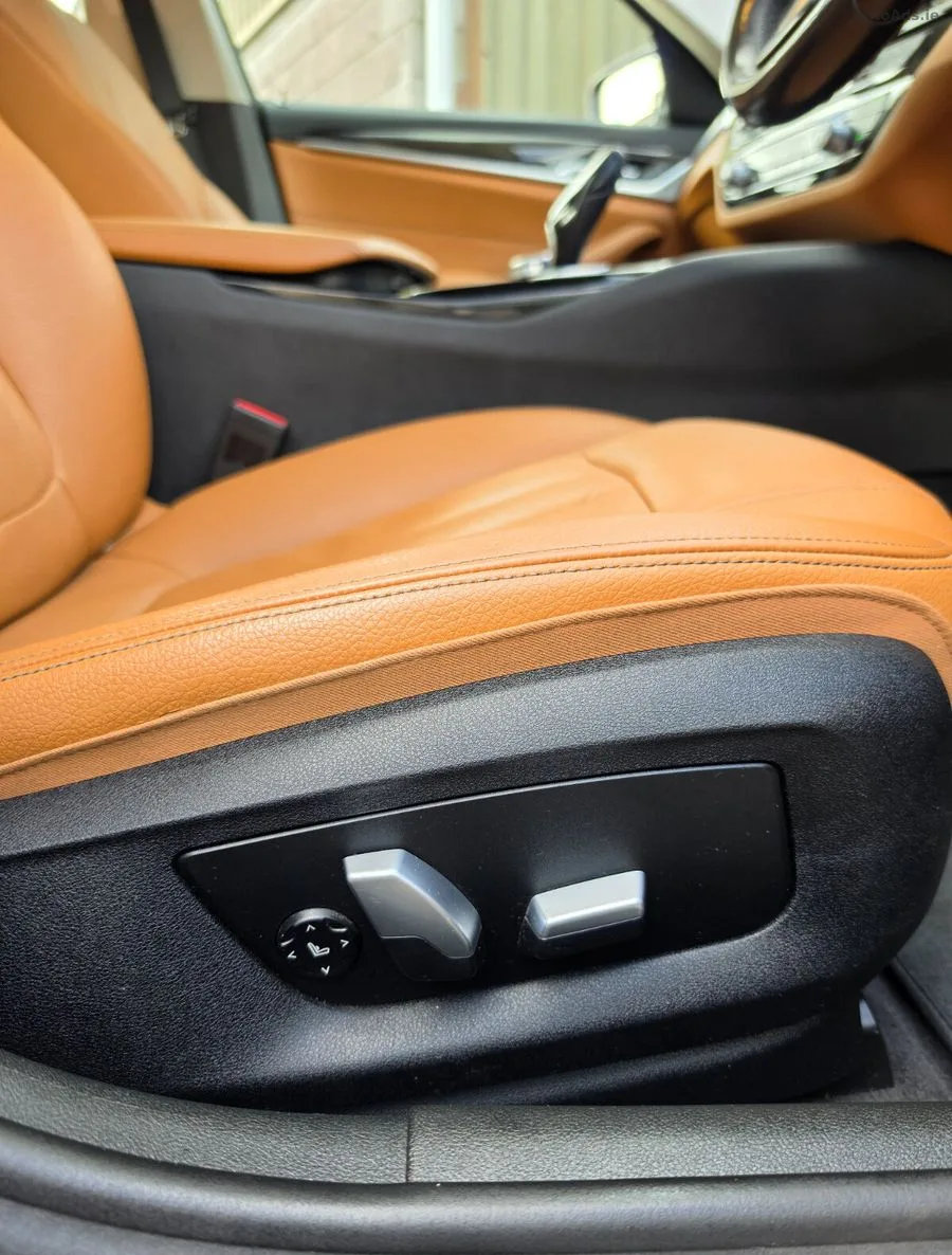 2017 BMW 5-Series – photo 12