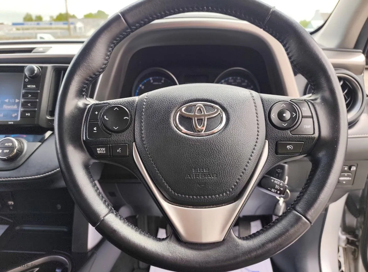 2016 Toyota RAV4 – photo 12