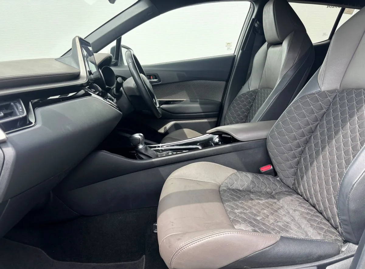 2022 Toyota C-HR – photo 10