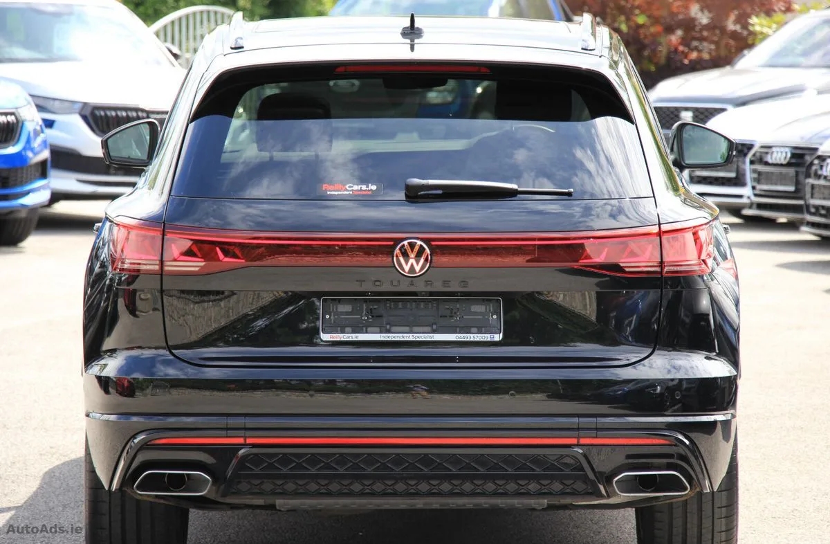 2025 Volkswagen Touareg – photo 4