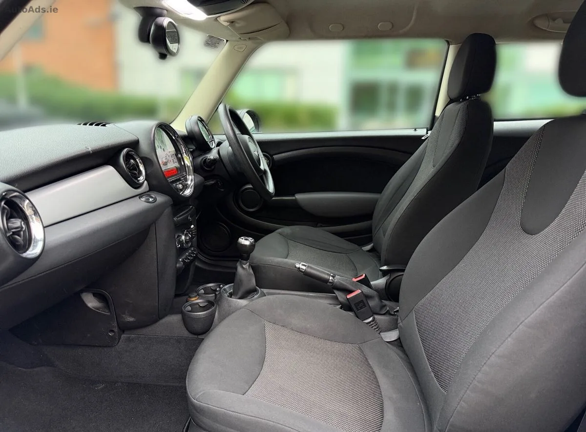2010 Mini Cooper – photo 14