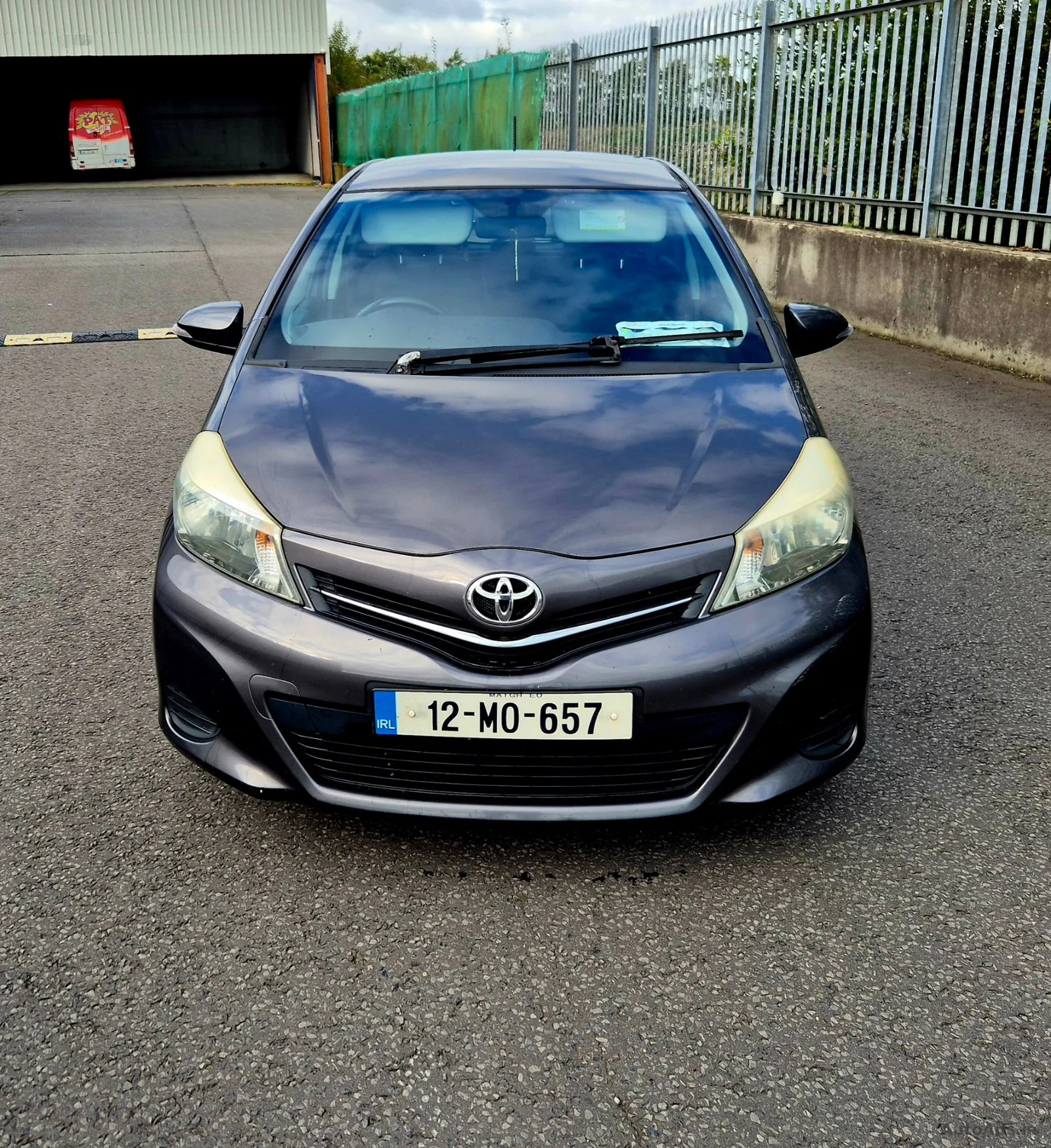 2012 Toyota Yaris – photo 3