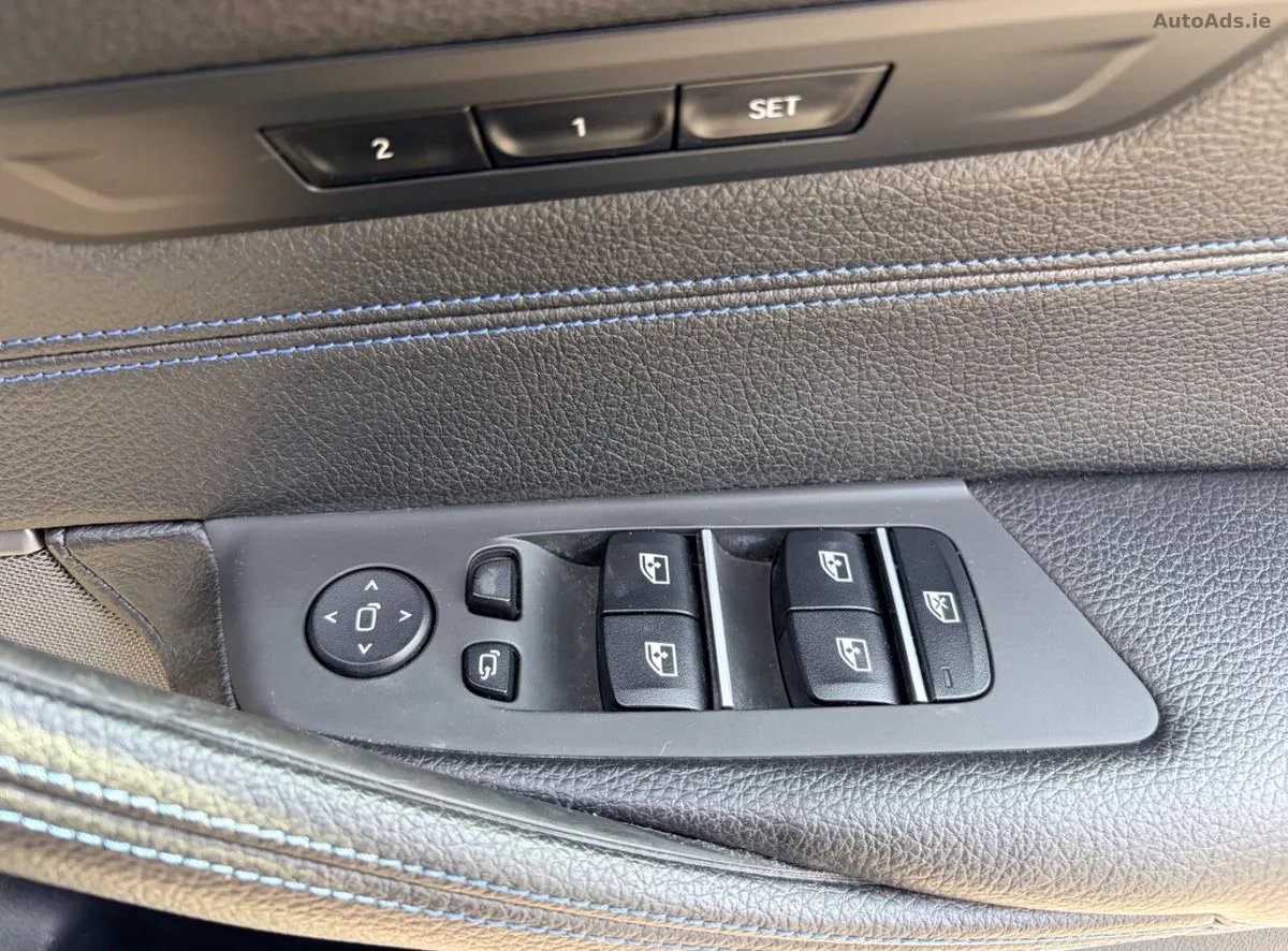 2018 BMW 5-Series – photo 17