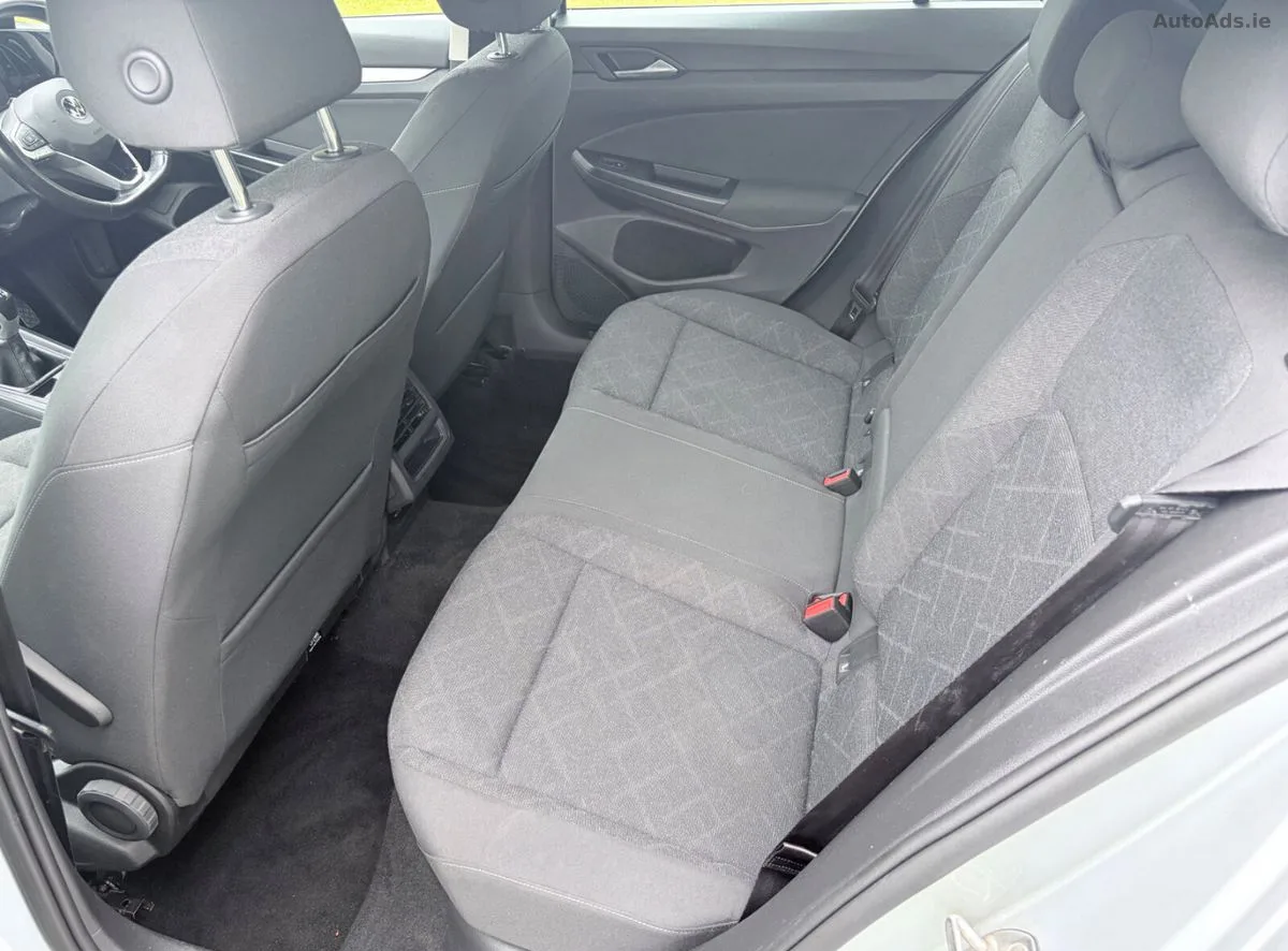 2021 Volkswagen Golf – photo 16