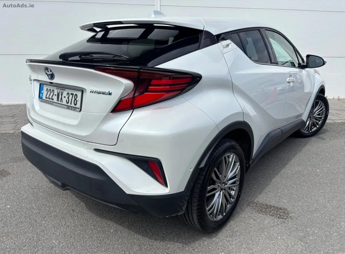 2022 Toyota C-HR – photo 2