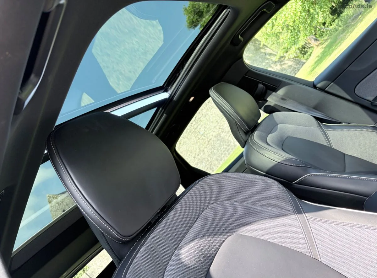 2025 Volvo XC60 – photo 10