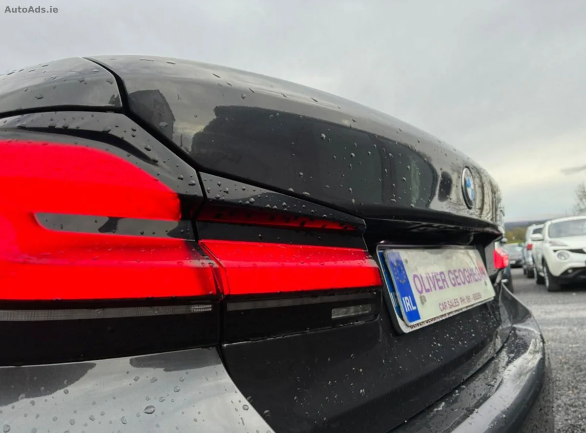 2022 BMW 5-Series – photo 18