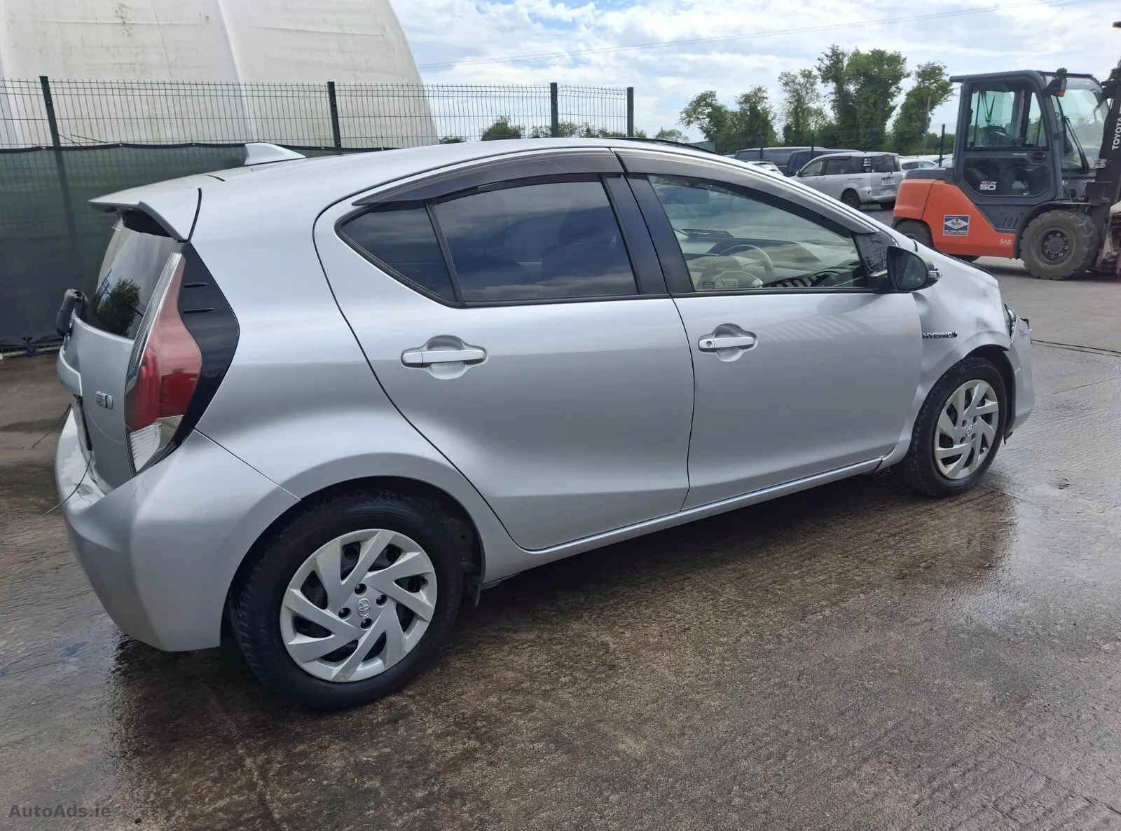 2015 Toyota Aqua – photo 3