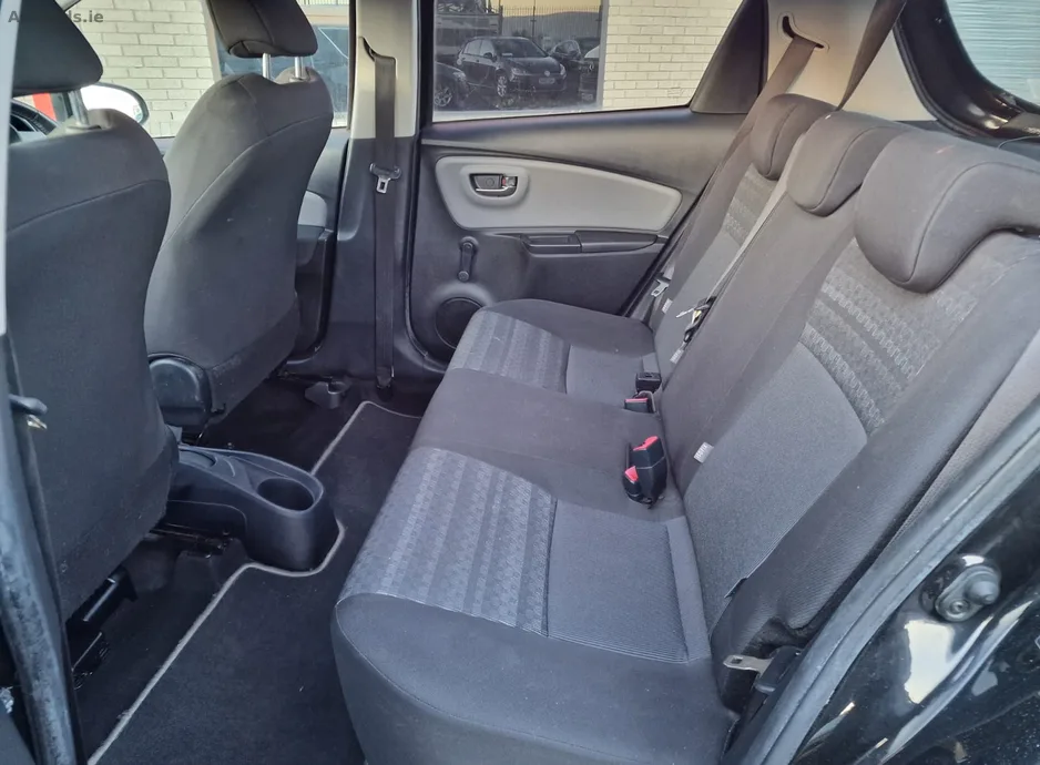 2017 Toyota Yaris – photo 12