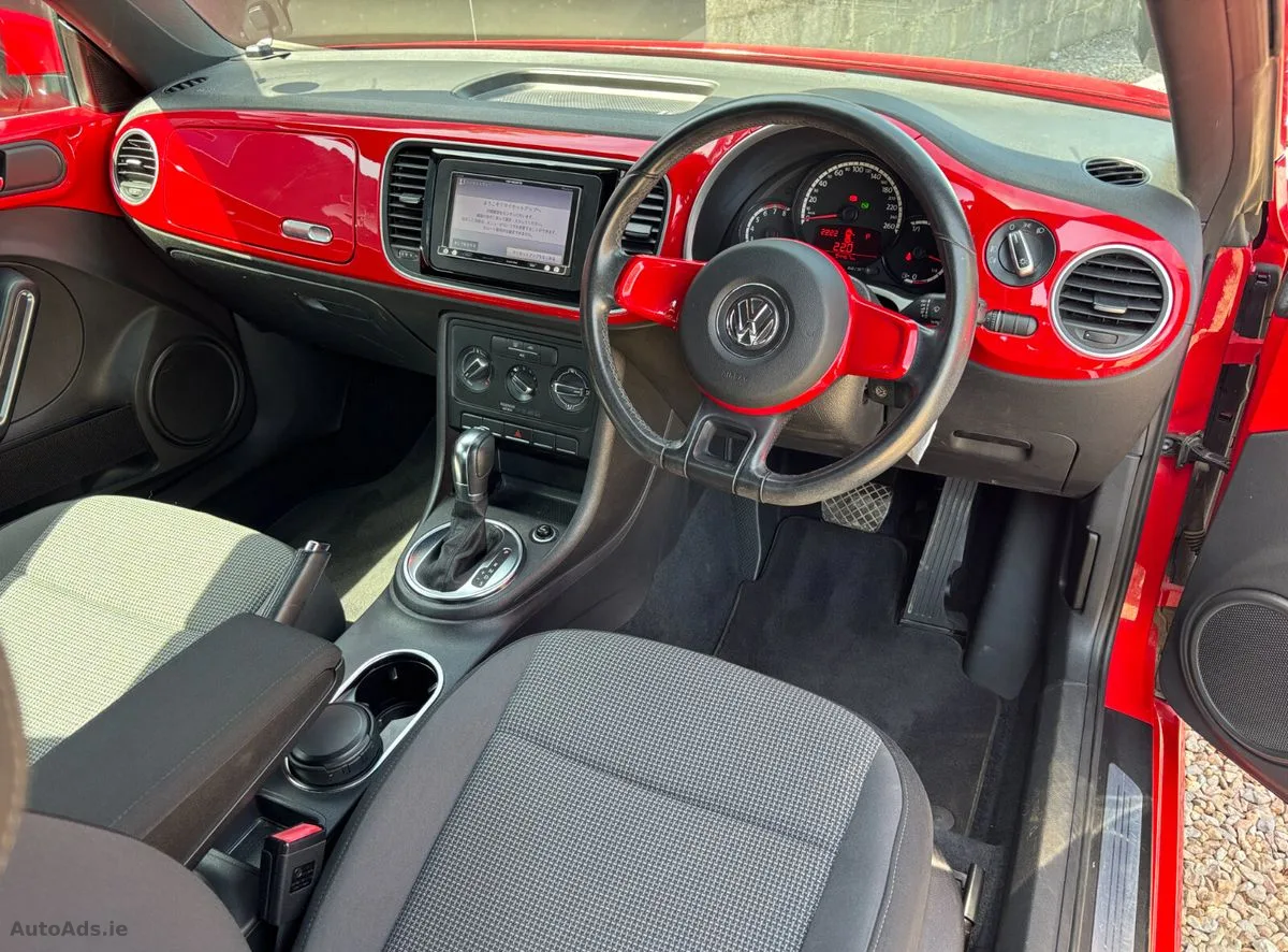 2012 Volkswagen Beetle – photo 12