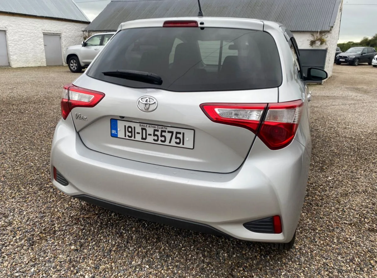 2019 Toyota Vitz – photo 8